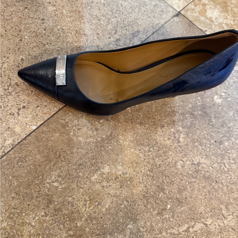 Coach Black Pointed-Toe Heels with Glossy Finish - Picture 5 of 5